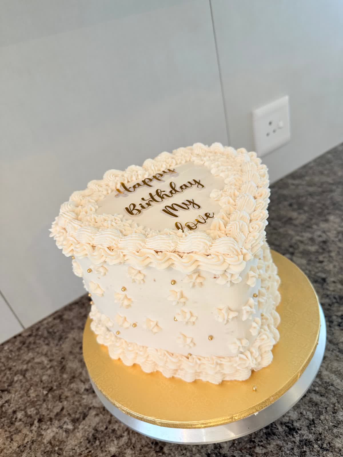 Gâteau blanc perlé
